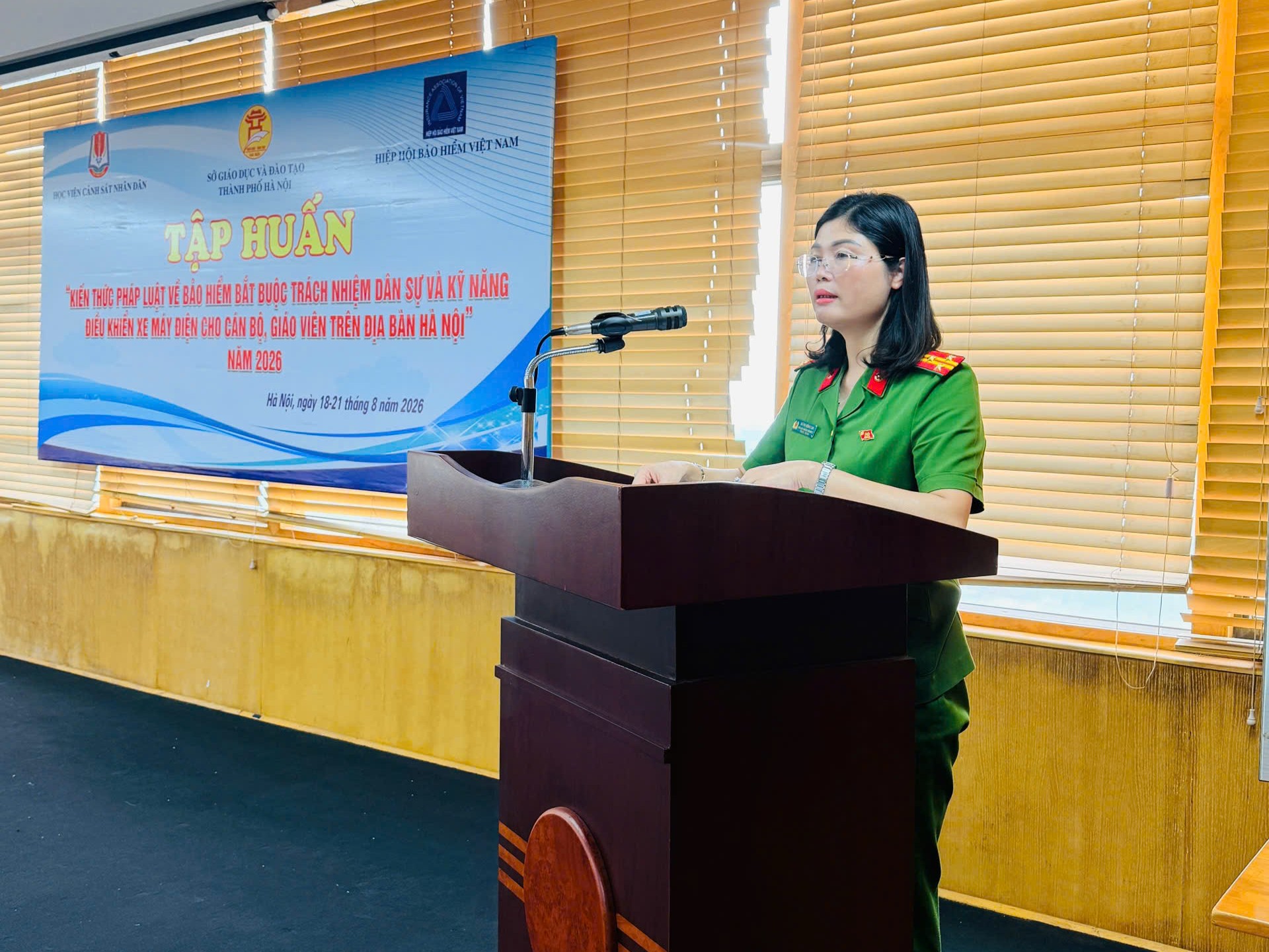 Trang bị kiến thức pháp luật, kỹ năng lái xe